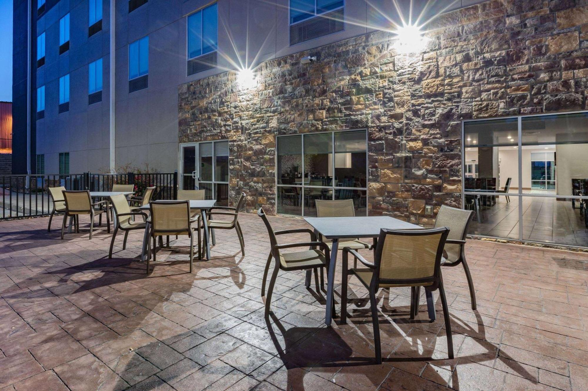 La Quinta Inn & Suites By Wyndham Jackson-Cape Girardeau Eksteriør billede